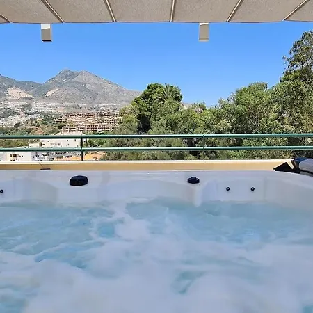 Luxury Penthouse With Sea&mountain Views & Hot Tub - Tranquility & Rest Appartement *